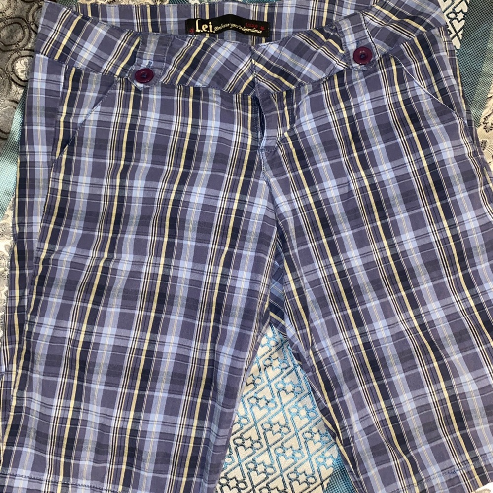 Leí Bermuda shorts